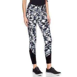 Warrior by Danica Patrick Size XS Leggings.